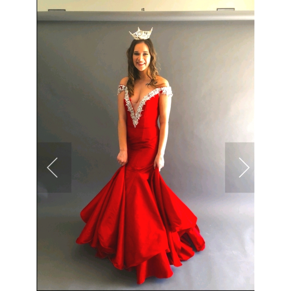 Stunning Red Mermaid Prom/Pageant Dress
